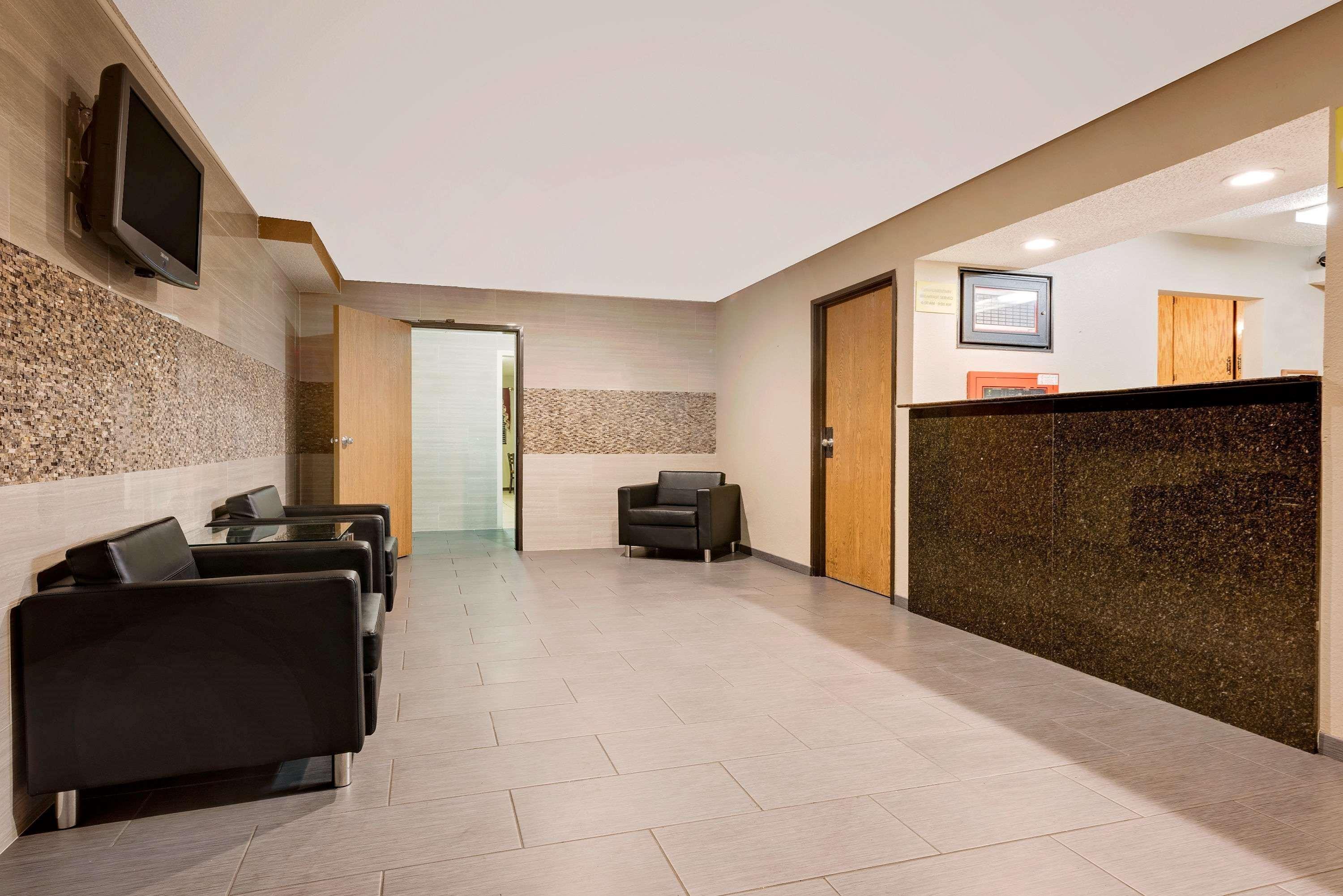 Hotel Super 8 By Wyndham Mentor/Cleveland Area Extérieur photo